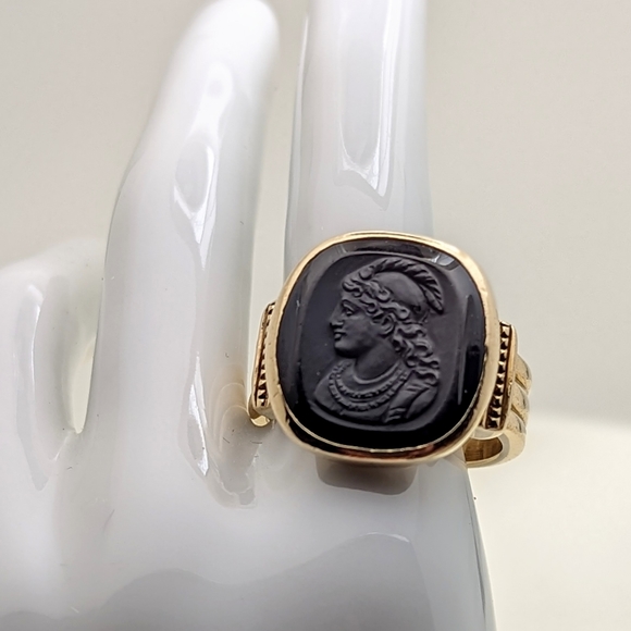 F&F Felger Antique 14k Gold Black Cameo Ring - Picture 1 of 6